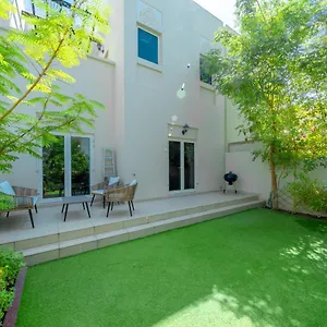 Alh Vacay - Al Furjan Quortaj 3br Villa Dubai